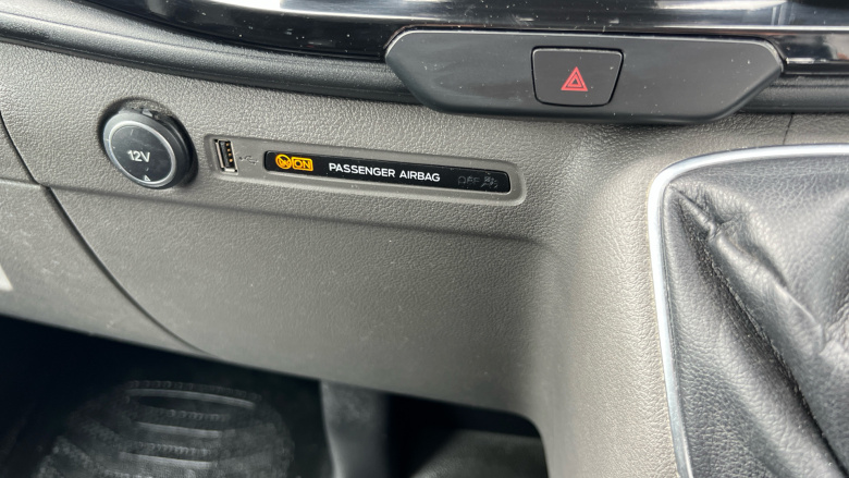 Ford Transit Custom 300 L1 Diesel Fwd 2.0 EcoBlue 130ps Low Roof Limited Van